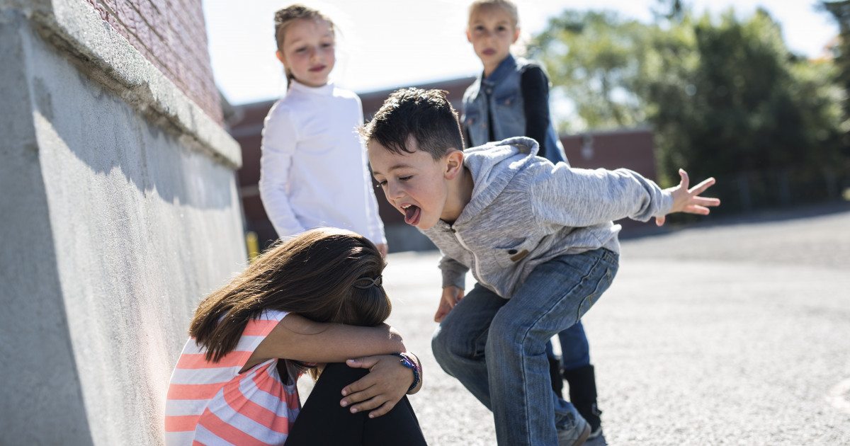 bullying psiholog Craiova Laura Maria Cojocaru psihoterapeut NLP Romania sanatate mentala